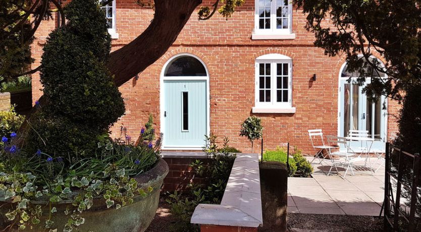 Photo of No.1 Meynell Mews