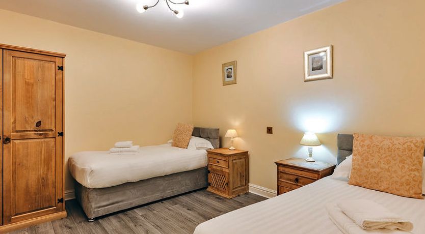 Photo of Netley Hall - Mulberry