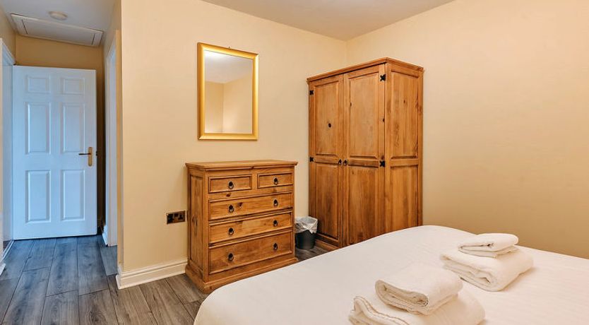 Photo of Netley Hall - Mulberry