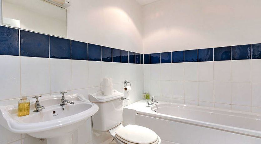 Photo of Netley Hall - Mulberry