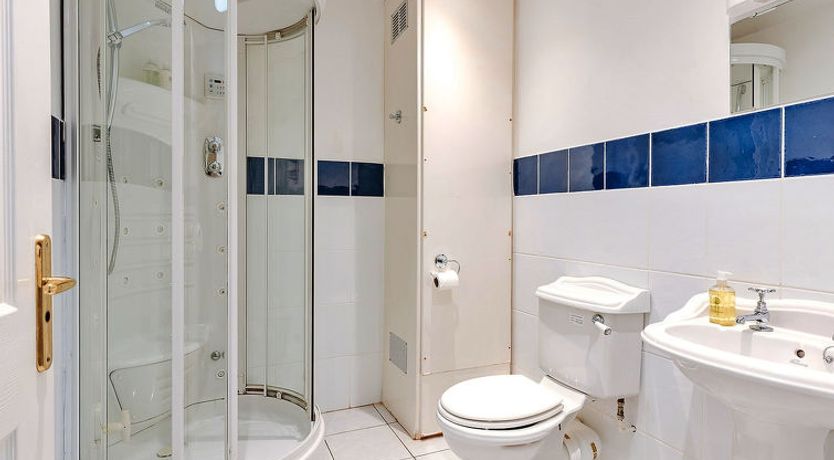 Photo of Netley Hall - Mulberry