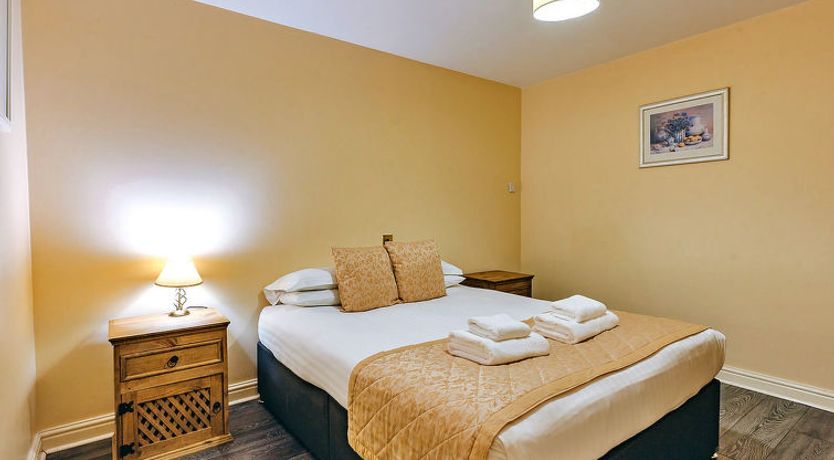 Photo of Netley Hall - Rose