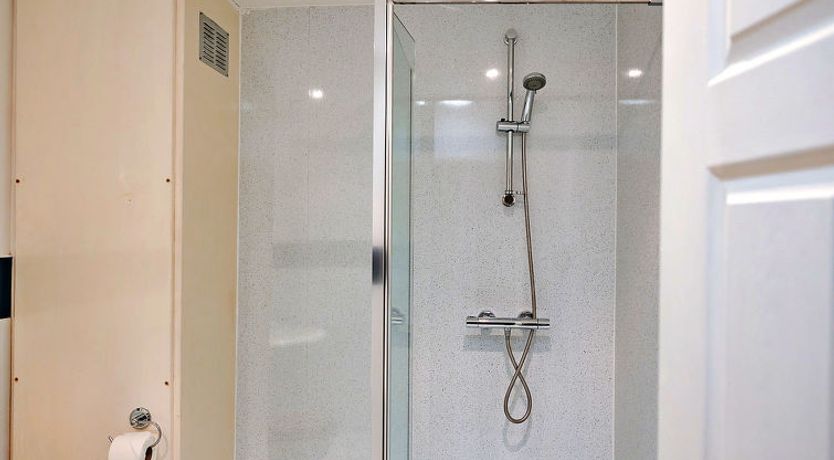 Photo of Netley Hall - Rose