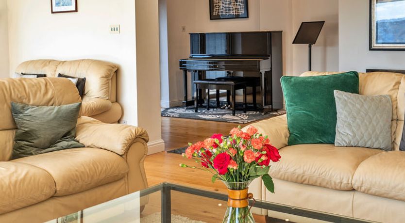 Photo of Gratton House