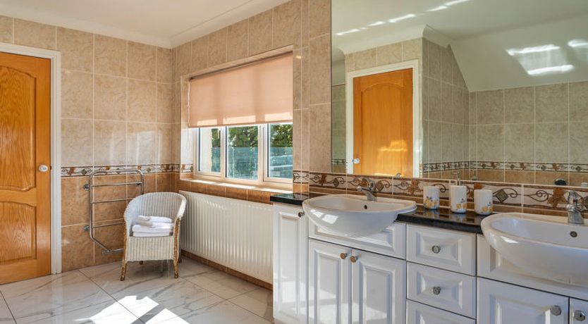 Photo of Gratton House