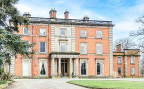 Photo of Netley Hall - Angelica