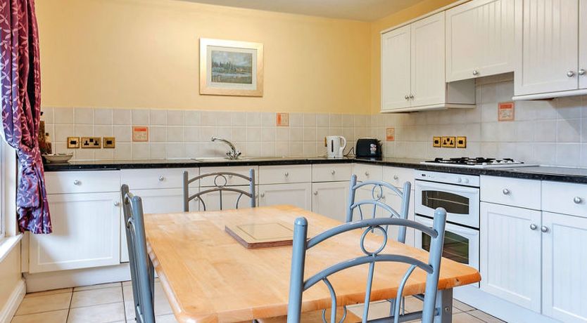 Photo of Netley Hall - Angelica