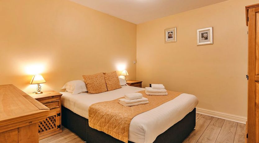 Photo of Netley Hall - Angelica