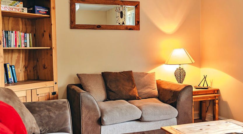 Photo of Netley Hall - Angelica