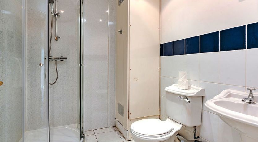 Photo of Netley Hall - Angelica