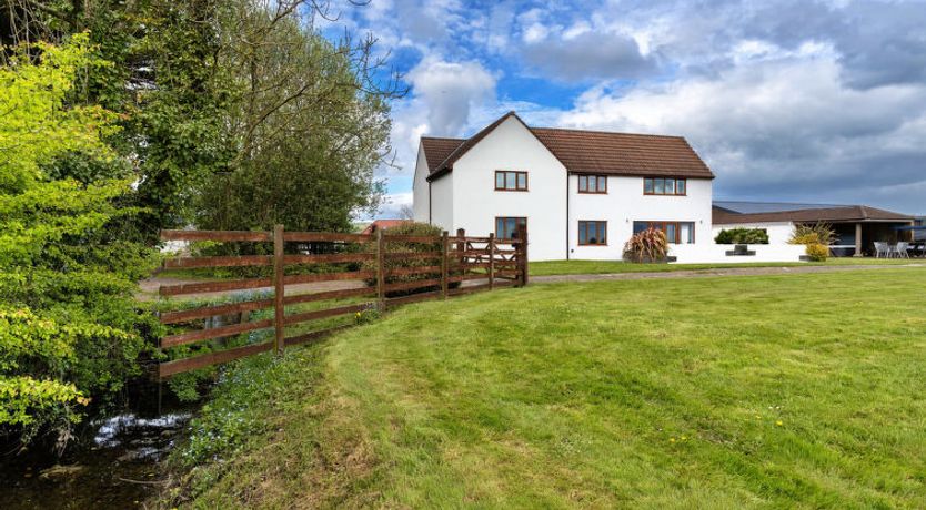Photo of Stone Bow Farmhouse