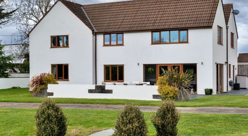 Photo of Stone Bow Farmhouse