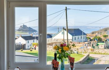 Chy Merthen East Holiday Home