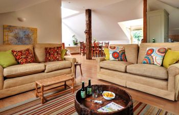The Loft Holiday Home