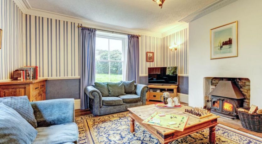 Photo of Buckland House