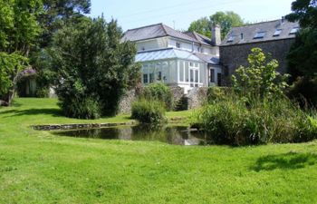 Buckland House Holiday Home