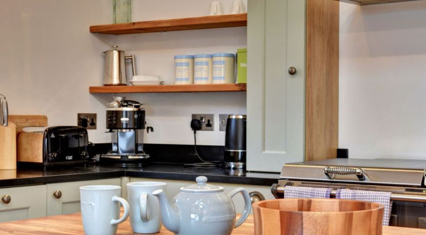 Photo of Heather Lea