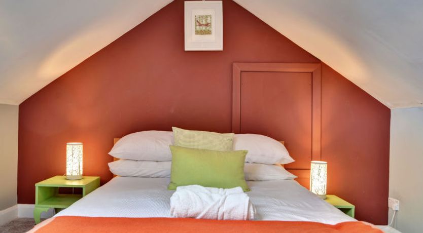 Photo of Heather Lea