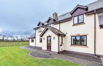Groes Faen Bach Farmhouse Holiday Home