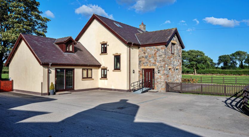 Photo of Groes Faen Bach Farmhouse