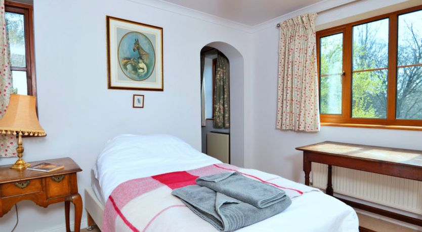 Photo of Cwmfron House