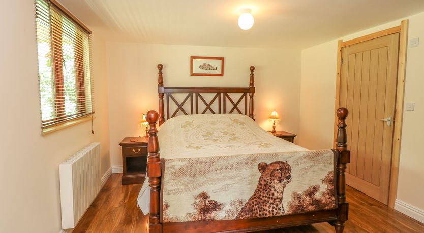 Photo of The Log Cabin