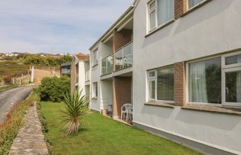 2 Europa Court Holiday Home