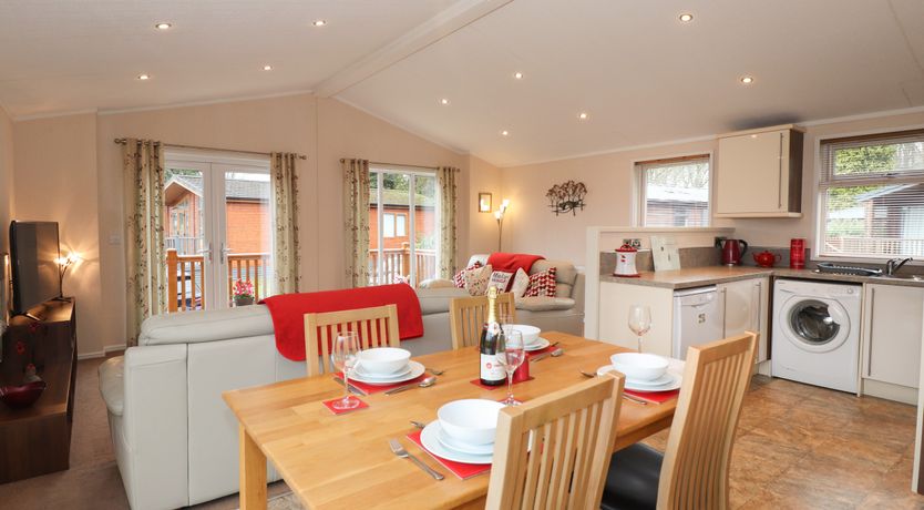 Photo of Robin's Nest