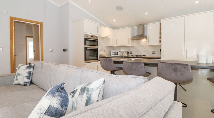 Photo of Lakes Lodge