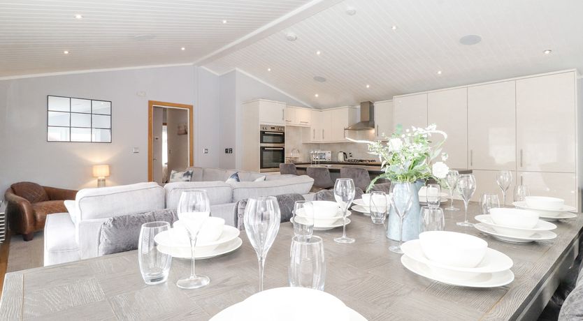 Photo of Lakes Lodge