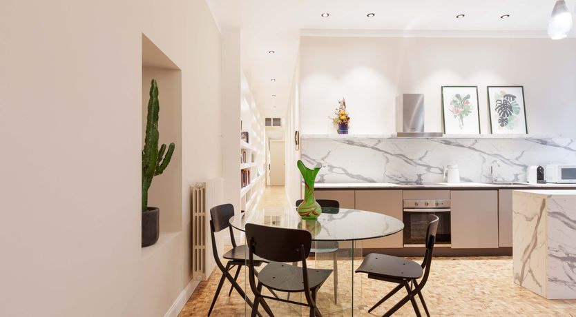 Photo of Milanese Aura