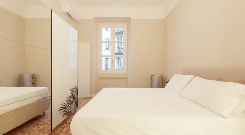 Photo of Milanese Aura