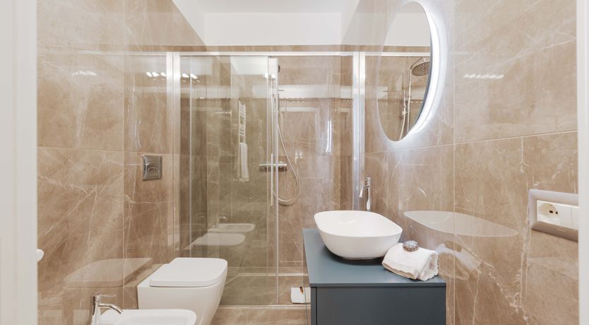 Photo of Milanese Aura