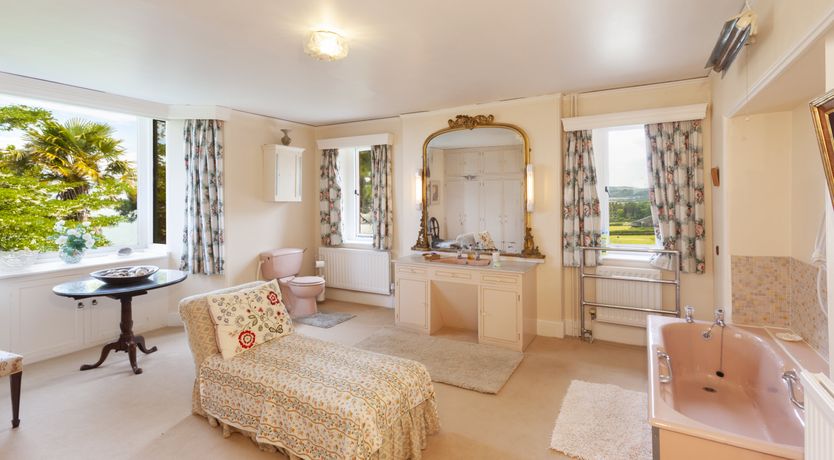 Photo of Chapel Knap, Porlock Weir