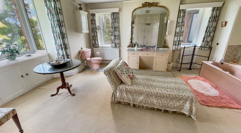 Photo of Chapel Knap, Porlock Weir