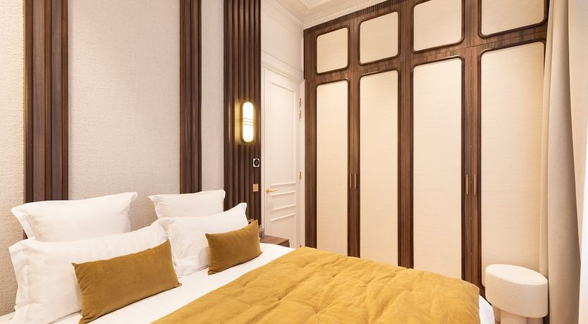 Photo of Luminous Paris