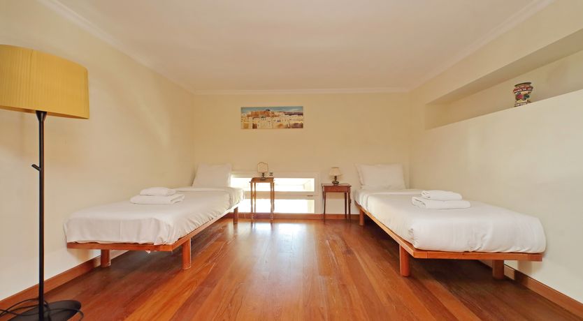 Photo of Magnificent Place