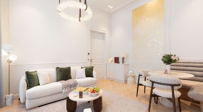 Photo of Light of Paris