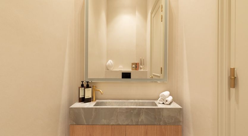 Photo of Light of Paris