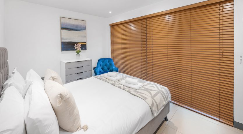 Photo of Kensington Green