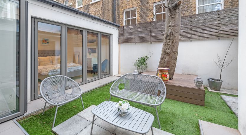 Photo of Kensington Green