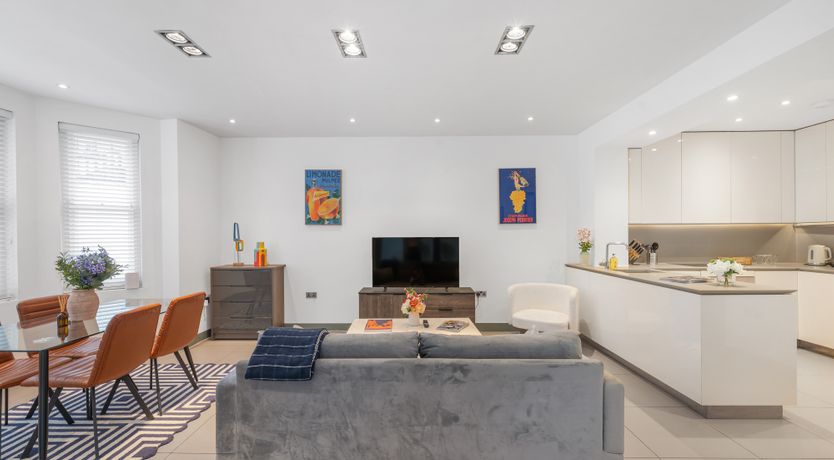 Photo of Kensington Green