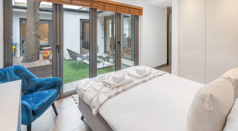 Photo of Kensington Green