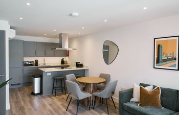 Urban Brilliance Holiday Home