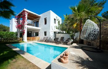Santa Eulalia Hideaway Holiday Home