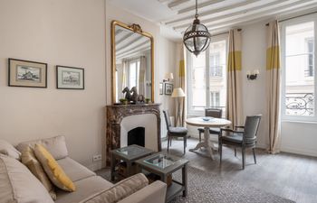 Art & Literature Holiday Home