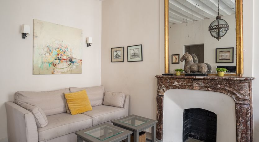 Photo of Art & Literature