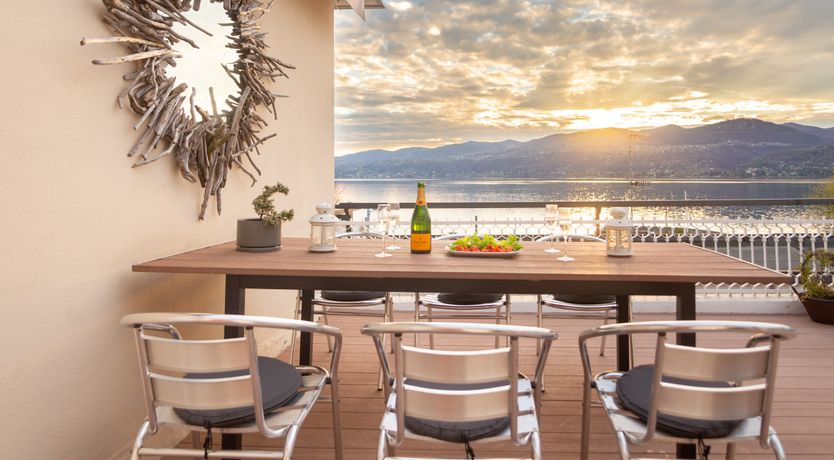 Photo of The Lake Muse