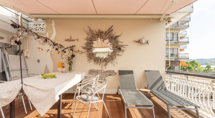 Photo of The Lake Muse