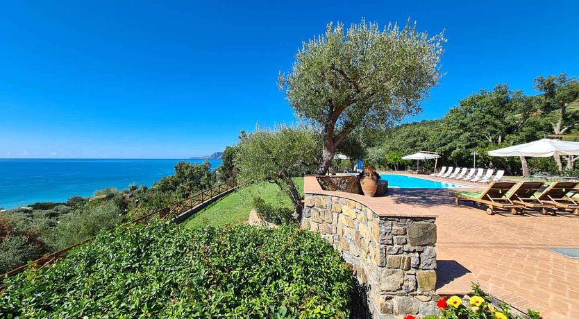 Photo of Vibonati Jewel